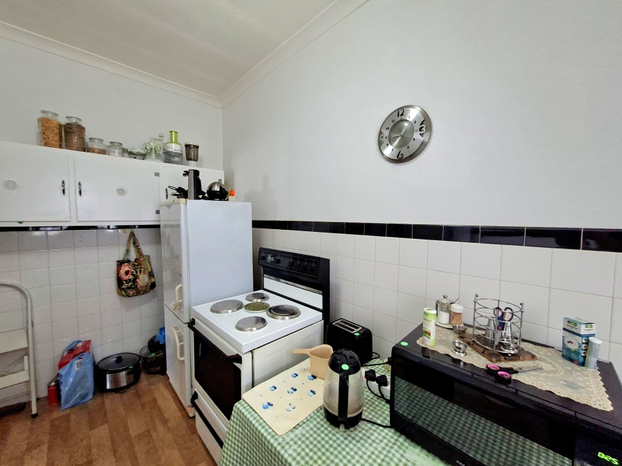 2 Bedroom Property for Sale in Uitenhage Central Eastern Cape